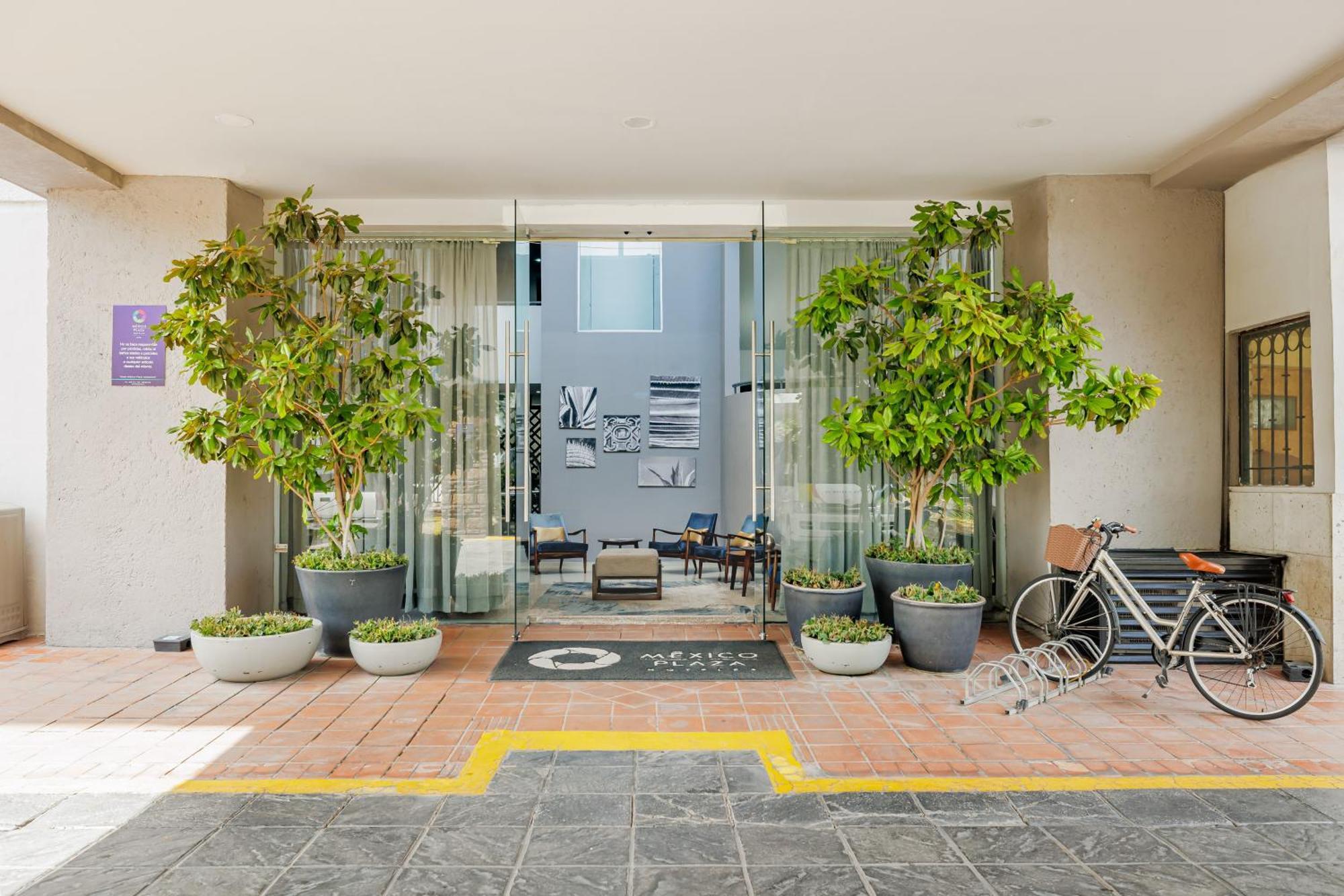 Hotel Suites Mexico Plaza Leon Campestre Exterior foto